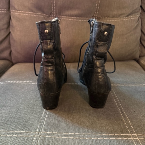 FRYE Courtney Black Lace-Up Leather Booties - Picture 3 of 8